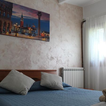 Appartamenti Da Michela Cavallino-Treporti Exteriör bild